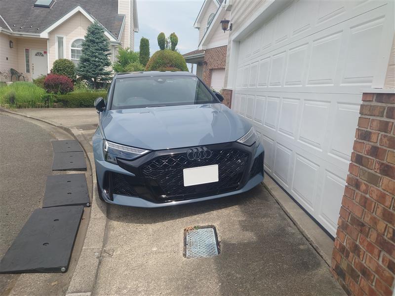 アウディ RS3 （セダン） RS3 セダン_RHD_4WD(AT_2.5)