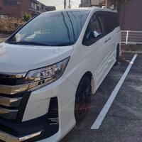 トヨタ ノア Si“W×B III”_7人乗り(CVT_2.0)