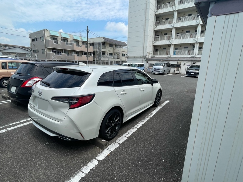 トヨタ カローラツーリング W×B(CVT_1.8)