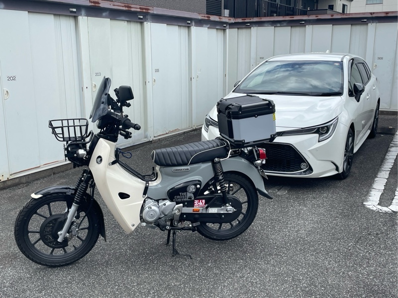 トヨタ カローラツーリング W×B(CVT_1.8)