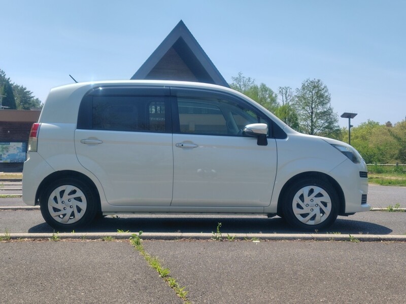 トヨタ スペイド G(CVT_1.5)