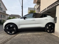 ボルボ EX30 ウルトラ シングルモーター エクステンデッドレンジ_RHD