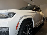 ジープ グランドチェロキー プラグインハイブリッド