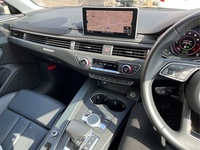 アウディ A4 （セダン） A4 45 TFSI クワトロ スポーツ_4WD_RHD(AT_2.0)