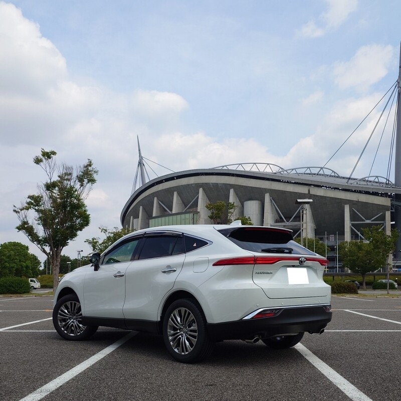 トヨタ ハリアー Z“レザーパッケージ(CVT_2.0)