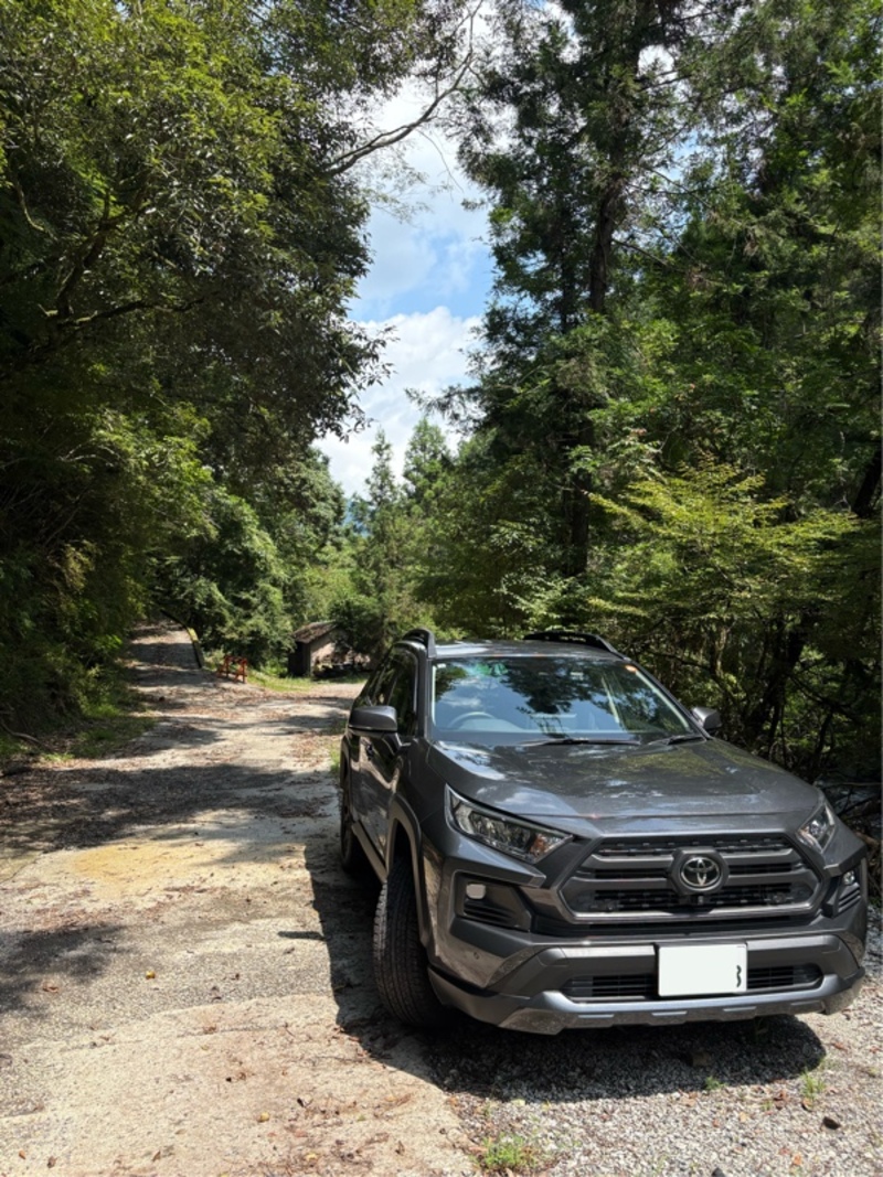 トヨタ RAV4 アドベンチャー“オフロードパッケージ II”_4WD(CVT_2.0)