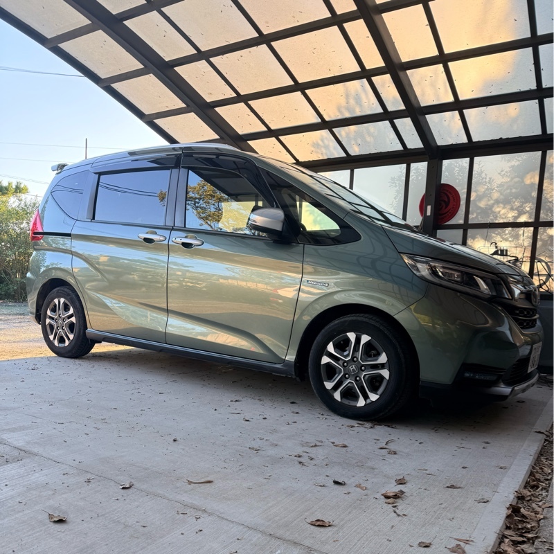 ホンダ フリードハイブリッド ハイブリッド クロスター ホンダセンシング_6人乗り(DCT_1.5)