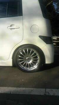 トヨタ bB Z“Qバージョン”(AT_1.5)