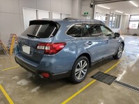 スバル レガシィ アウトバック Bスポーツ_AWD(CVT_2.5)
