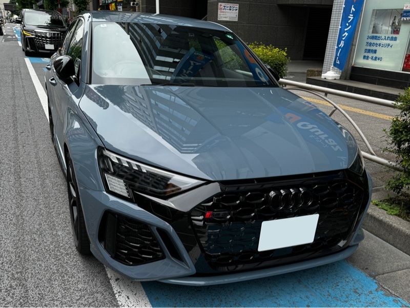 アウディ RS3 スポーツバック RS3 スポーツバック_RHD_4WD(AT_2.5)