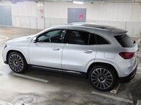 メルセデス・ベンツ GLAクラス GLA200d 4マチック_RHD_4WD(AT_2.0)【MP202401】