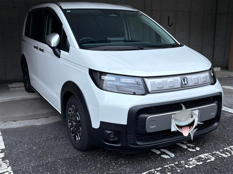 ホンダ フリード e:HEV クロスター_6人乗り(CVT_1.5)