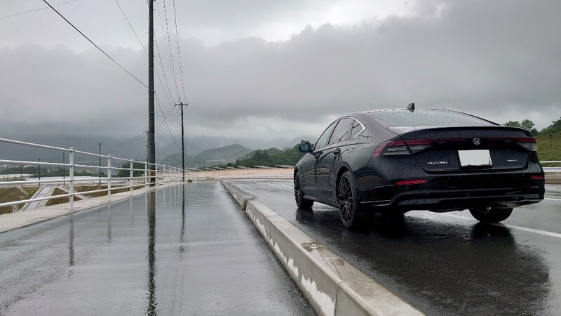 ホンダ アコード e：HEV(CVT_2.0)