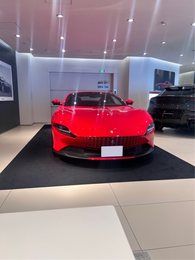 フェラーリ ローマ ローマ_LHD(F1DCT_3.9)