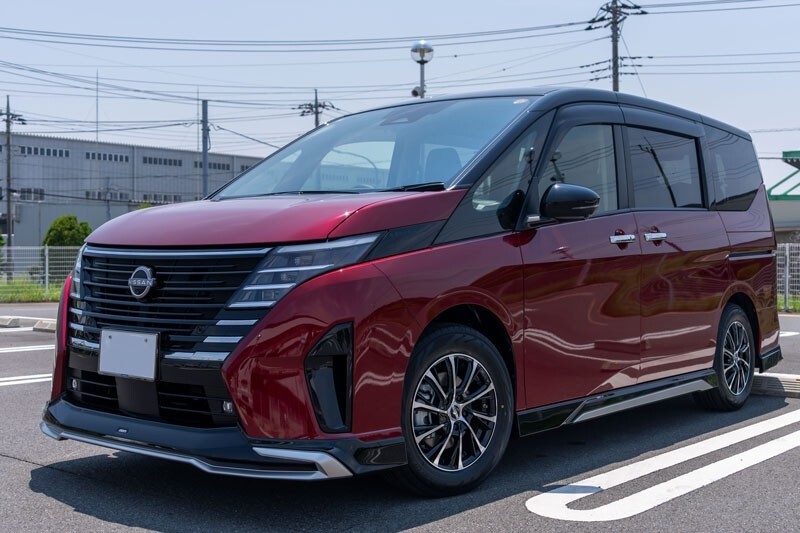 日産 セレナ e-POWER ハイウェイスター V(1.4)