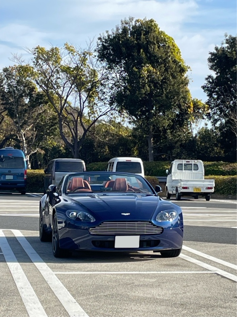 アストンマーティン V8ヴァンテージ ロードスター