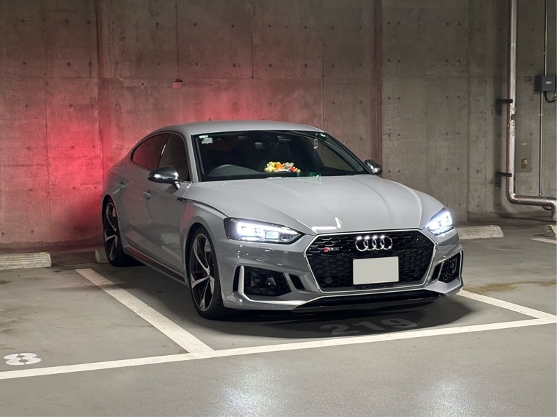 アウディ RS5 スポーツバック RS5 スポーツバック_RHD_4WD(AT_2.9)