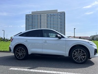 アウディ Q5 スポーツバック Q5 スポーツバック 40 TDI クワトロ Sライン_RHD_4WD(Sトロニック_2.0)
