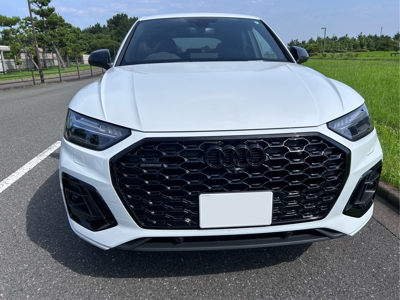 アウディ Q5 スポーツバック Q5 スポーツバック 40 TDI クワトロ Sライン_RHD_4WD(Sトロニック_2.0)