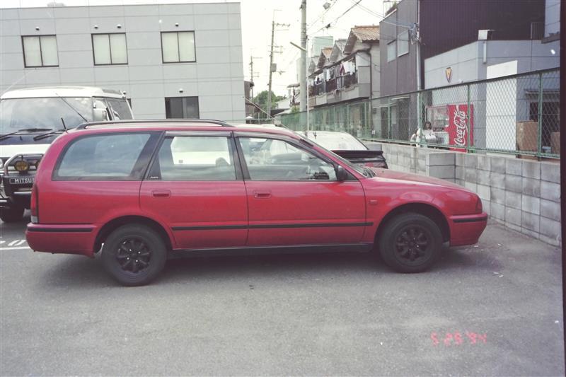 日産 アベニール