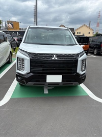三菱 デリカD:5 シャモニー(電動サイドステップ非装着車)_7人乗り_4WD(AT_2.3)