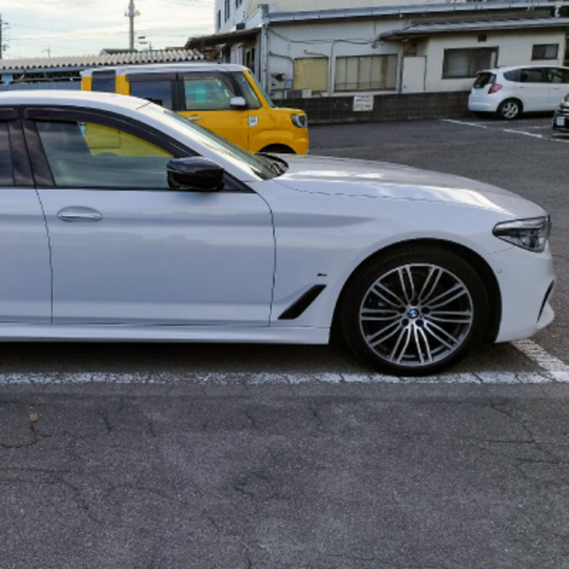 BMW 5シリーズ プラグインハイブリッド 530e iパフォーマンス Mスポーツ_RHD(AT_2.0)