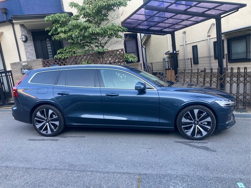 ボルボ V60 プラグインハイブリッド リチャージプラグインハイブリッド T6 AWD インスクリプション_RHD_AWD(AT_2.0)