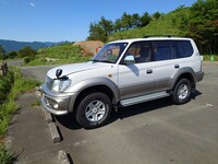 トヨタ ランドクルーザープラド TXワイド_4WD(5ドア_MT_3.0ディーゼル)