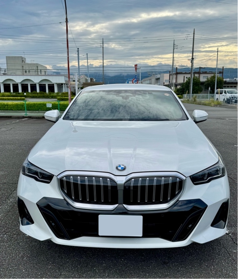 BMW 5シリーズ セダン 523d xドライブ Mスポーツ_RHD_4WD(AT_2.0)