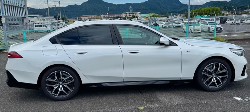BMW 5シリーズ セダン 523d xドライブ Mスポーツ_RHD_4WD(AT_2.0)
