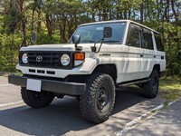 トヨタ ランドクルーザー70 ZX4WD(AT_4.2ディーゼル_4ドア)