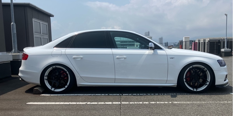 アウディ S4 (セダン) セダン_RHD_4WD(AT_3.0)