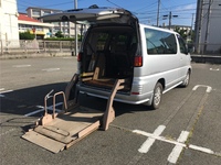 日産 エルグランド V_ラウンジパッケージ_4WD(AT_3.5_8人乗)