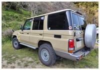 トヨタ ランドクルーザー70 バン_4WD(MT_4.0)