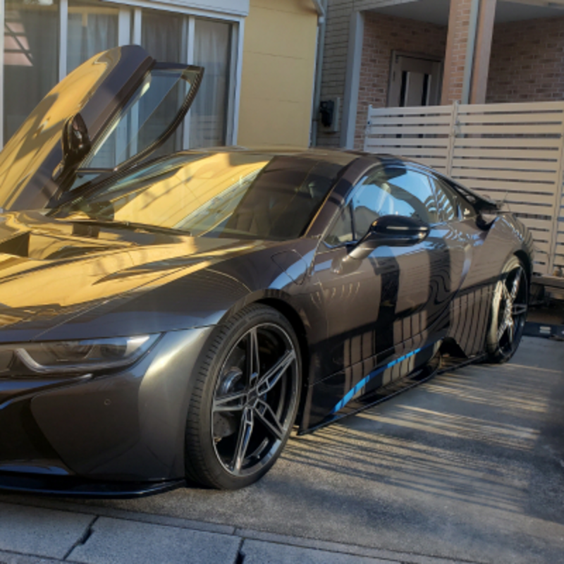 BMW i8