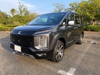 三菱 デリカD:5 P_8人乗り(ディーゼル)_4WD(AT_2.3)