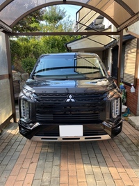 三菱 デリカD:5 P_8人乗り(ディーゼル)_4WD(AT_2.3)