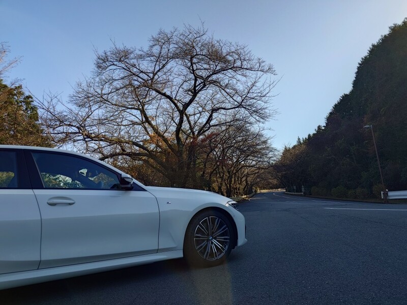 BMW 3シリーズ セダン 330i Mスポーツ_RHD(AT_2.0)