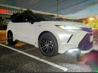 トヨタ ハリアーハイブリッド Z_E-Four(CVT_2.5_プラグインハイブリッド)