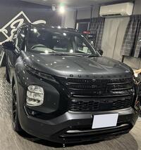 三菱 アウトランダーPHEV ブラックエディション_7人乗り_4WD(2.4)
