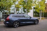 ボルボ V60 プラグインハイブリッド T6 ツインエンジン AWD インスクリプション_RHD_AWD(AT_2.0)