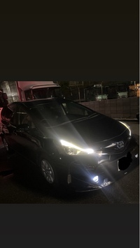 トヨタ プリウスα S“ツーリングセレクション”_5人乗り(CVT_1.8)