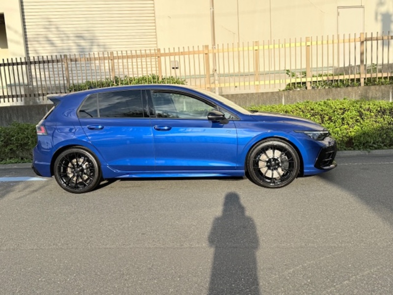 フォルクスワーゲン ゴルフ R R ブラックエディション_RHD_4WD(DSG_2.0)