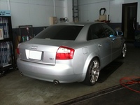 アウディ A4 （セダン） 1.8T クワトロ_RHD_4WD(AT_1.8)