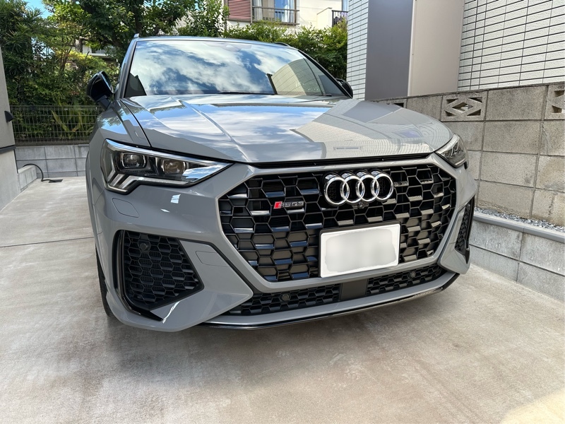 アウディ RS Q3 RS Q3_RHD_4WD(AT_2.5)