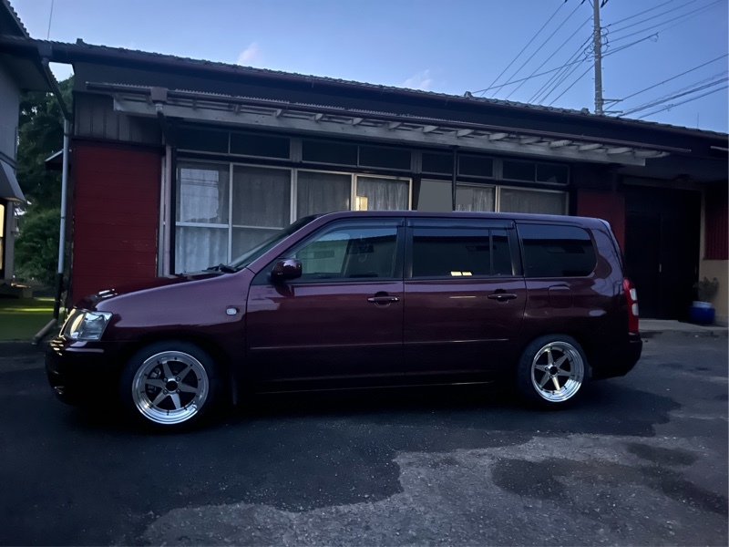 トヨタ サクシード