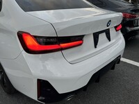 BMW 3シリーズ セダン 318i Mスポーツ_RHD(AT_2.0)