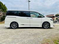 トヨタ ヴォクシー ZS“煌”_7人乗り(CVT_2.0)