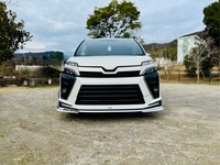 トヨタ ヴォクシー ZS“煌”_7人乗り(CVT_2.0)
