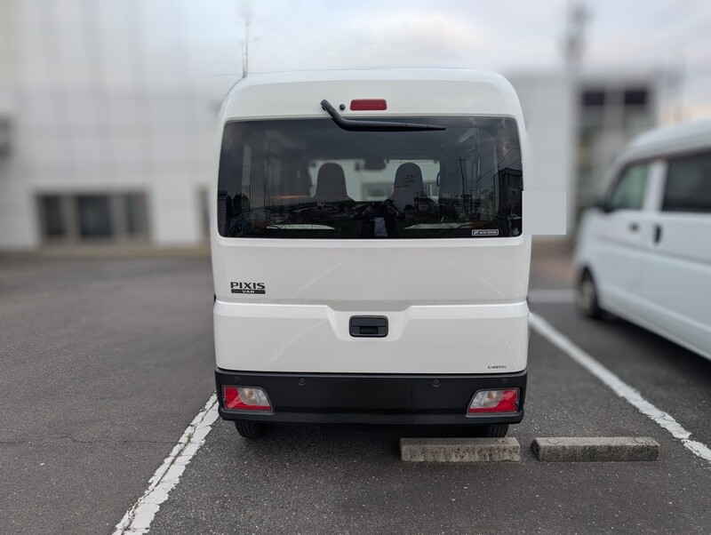 トヨタ ピクシスバン デラックス(CVT_0.66)